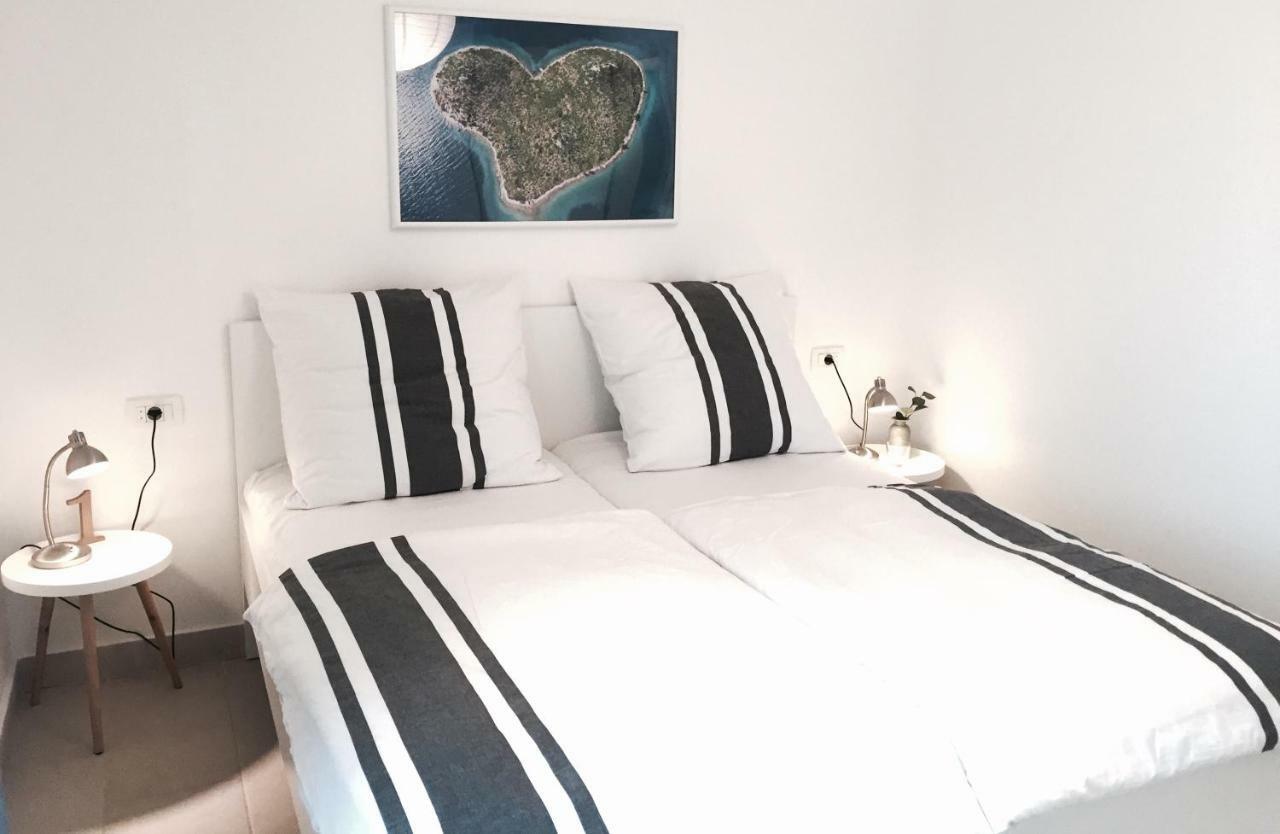 Apartmani Zivaljic Trogir Luaran gambar